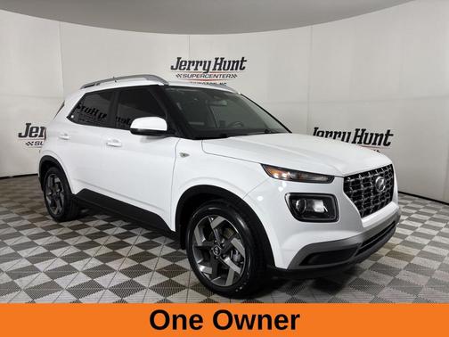 2024 Hyundai VENUE SEL