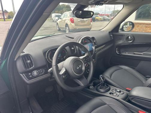 2022 MINI Countryman Cooper