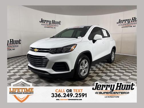 Summit White 2022 Chevrolet Trax LS