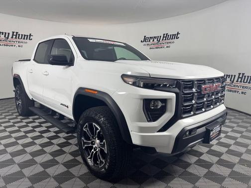 Summit White 2025 GMC Canyon AT4