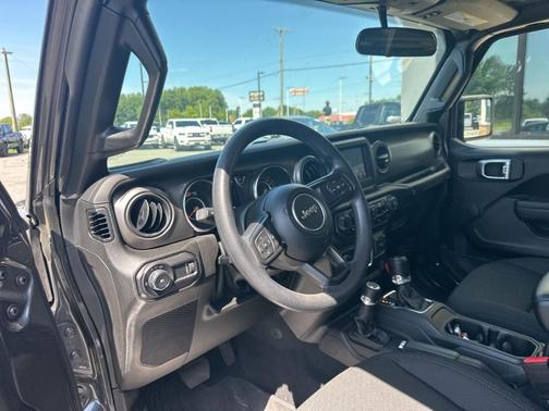 2023 Jeep Wrangler Sport