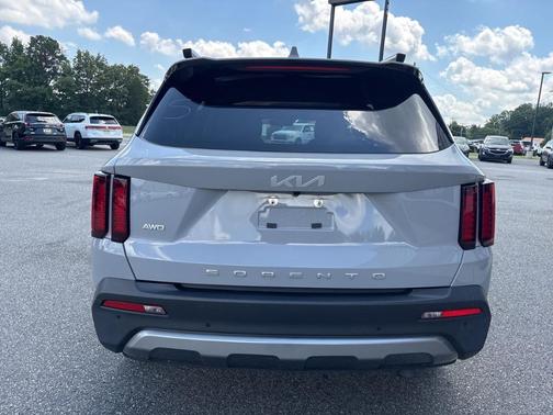 2022 Kia Sorento X-Line EX