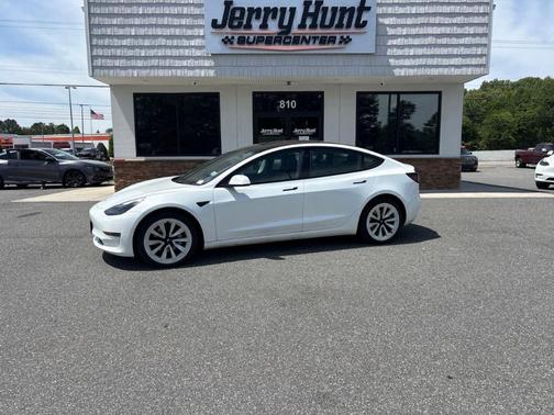 White 2022 Tesla Model 3 Long Range