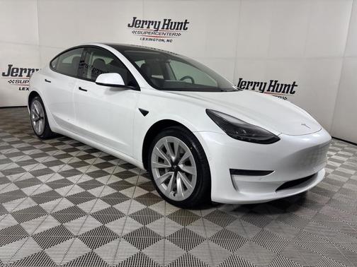 White 2022 Tesla Model 3 Long Range