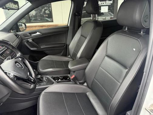 2021 Volkswagen Tiguan 2.0T SE R-Line Black