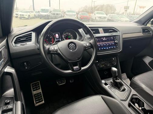 2021 Volkswagen Tiguan 2.0T SE R-Line Black