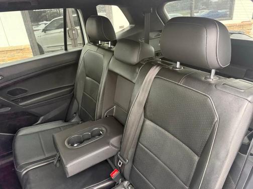 2021 Volkswagen Tiguan 2.0T SE R-Line Black