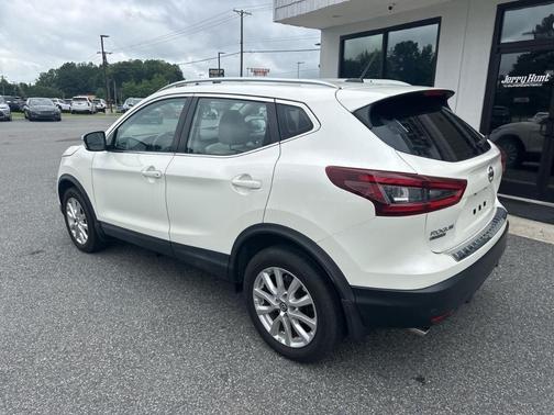 2020 Nissan Rogue Sport SV
