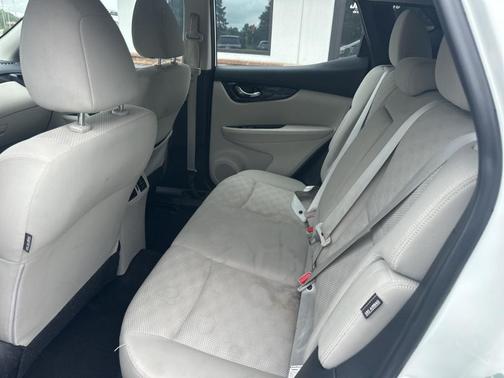 2020 Nissan Rogue Sport SV