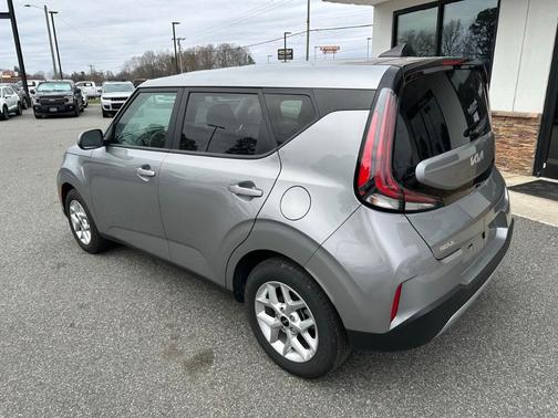 2025 Kia Soul LX