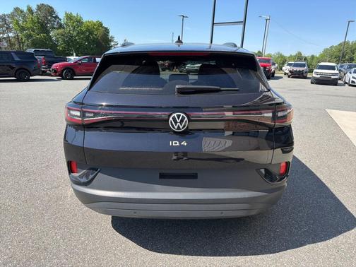 Deep Black Pearl Effect 2023 Volkswagen ID.4 Pro S