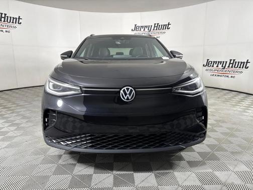 Deep Black Pearl Effect 2023 Volkswagen ID.4 Pro S