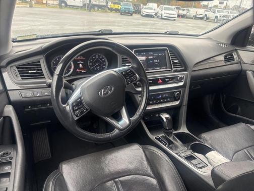 2018 Hyundai SONATA Limited