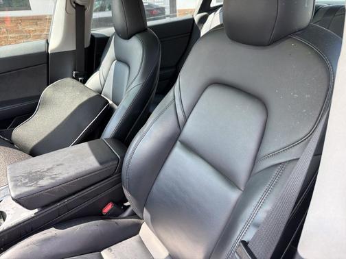 Gray 2022 Tesla Model 3 Performance