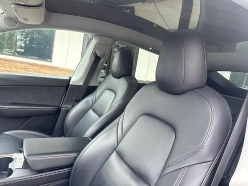 White 2021 Tesla Model Y Long Range