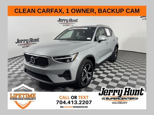 2024 Volvo XC40 B5 Core