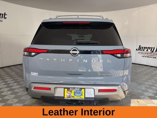 2024 Nissan Pathfinder Platinum