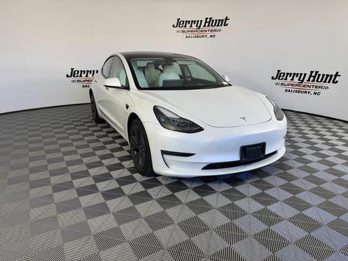 2023 Tesla Model 3 Base