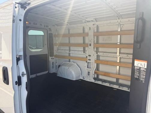 2023 RAM ProMaster 2500 Base