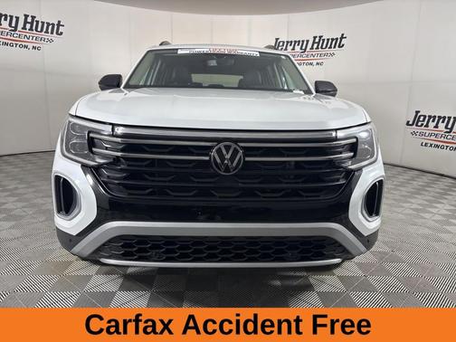 2024 Volkswagen Atlas 2.0T Peak Edition SEL