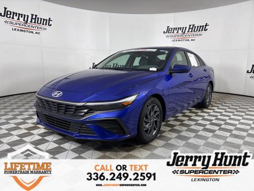 2024 Hyundai ELANTRA SEL