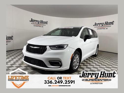 2024 Chrysler Pacifica Touring-L