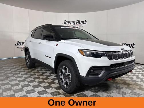 Bright White Clearcoat 2022 Jeep Compass Trailhawk