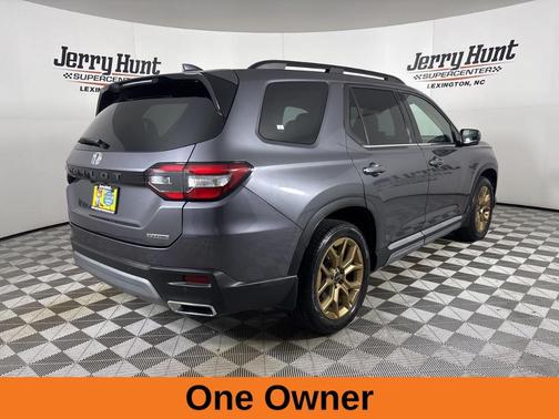 2024 Honda Pilot Touring