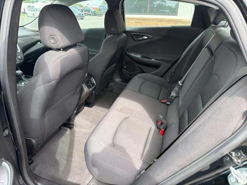 Mosaic Black Metallic 2024 Chevrolet Malibu LT