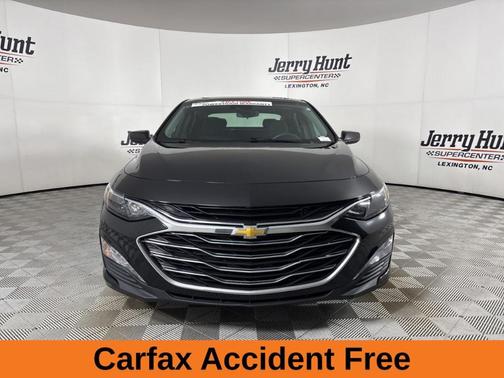 Mosaic Black Metallic 2024 Chevrolet Malibu LT