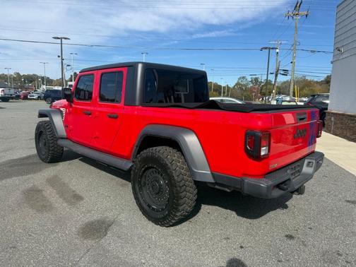 2020 Jeep Gladiator Sport