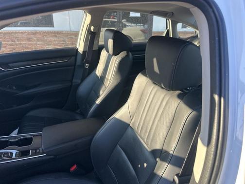 2021 Honda Accord Touring 2.0T