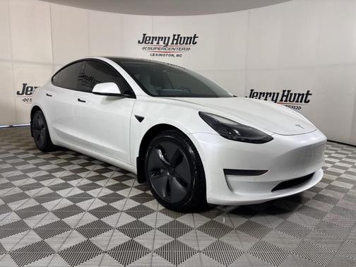 2021 Tesla Model 3 Standard Range Plus