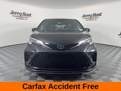 2024 Toyota Sienna XSE 7 Passenger