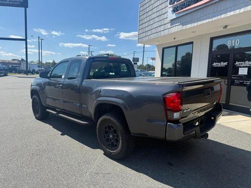 2018 Toyota Tacoma SR