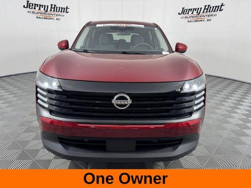 Scarlet Ember T 2025 Nissan Kicks SV