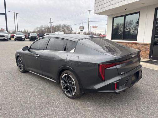 2025 Kia K4 GT-Line