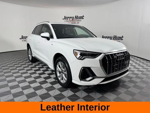 2024 Audi Q3 45 S line Premium
