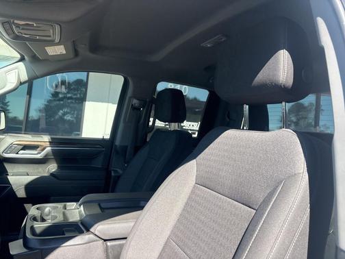 2023 GMC Sierra 1500 SLE