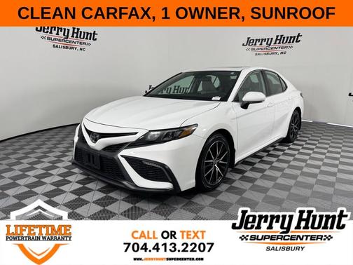 2023 Toyota Camry SE