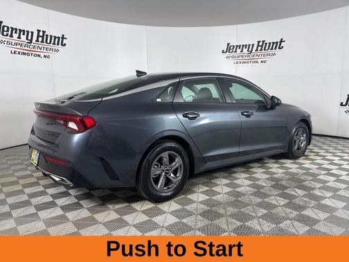 2022 Kia K5 LXS
