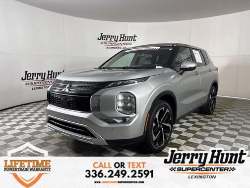 2024 Mitsubishi Outlander SE