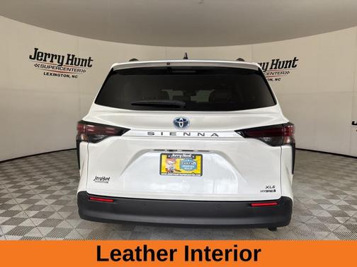 2024 Toyota Sienna XLE