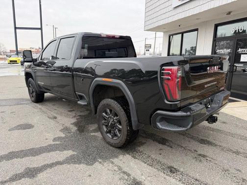 2024 GMC Sierra 2500 AT4