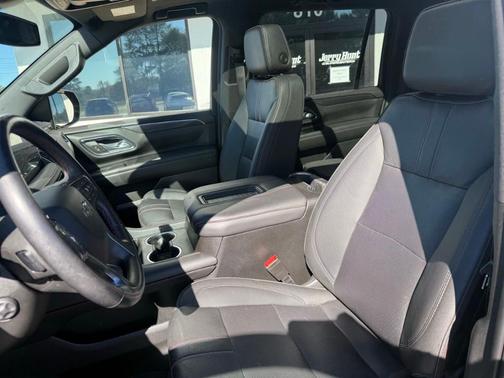 2022 Chevrolet Suburban RST