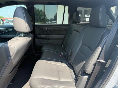 2025 Honda Passport EX-L