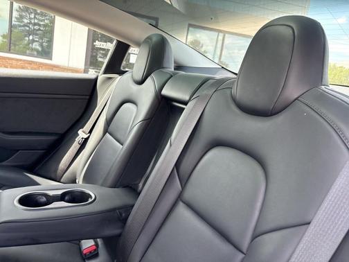Black 2022 Tesla Model 3 Base