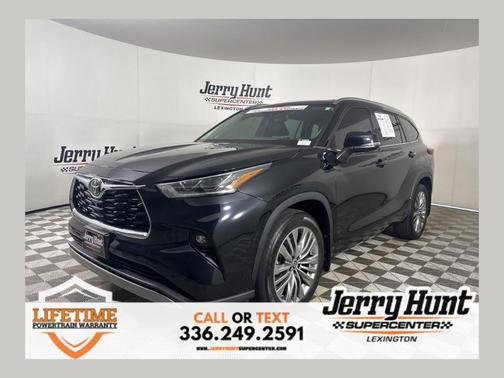 Black 2022 Toyota Highlander Platinum