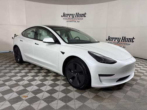 2023 Tesla Model 3 Base