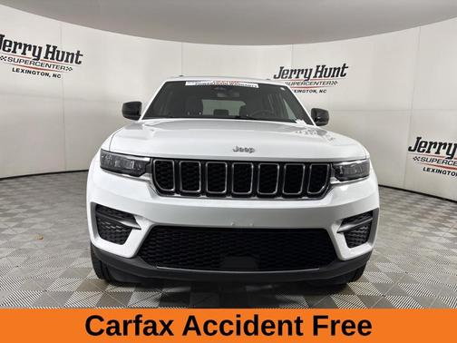 2024 Jeep Grand Cherokee Laredo